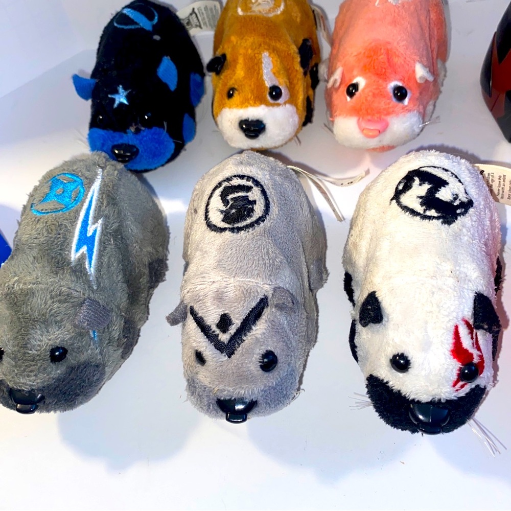 6 Battle Hamsters 3 accessories used condition ZHU ZHU PET